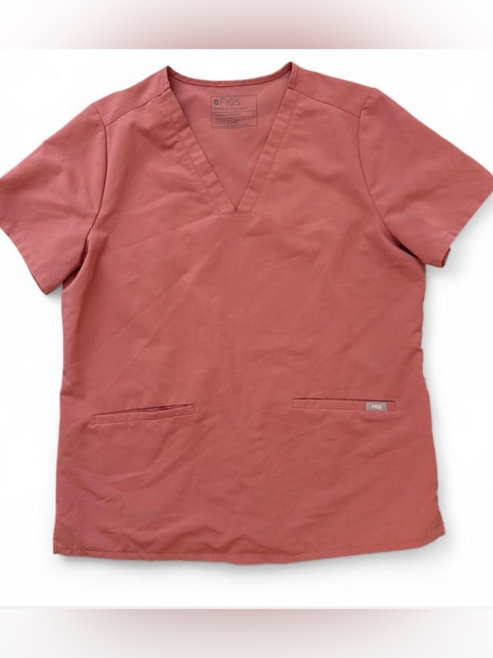FIGS Casma scrub top in mauve. Size Large. EUC. (1357) #nursing #scrubs